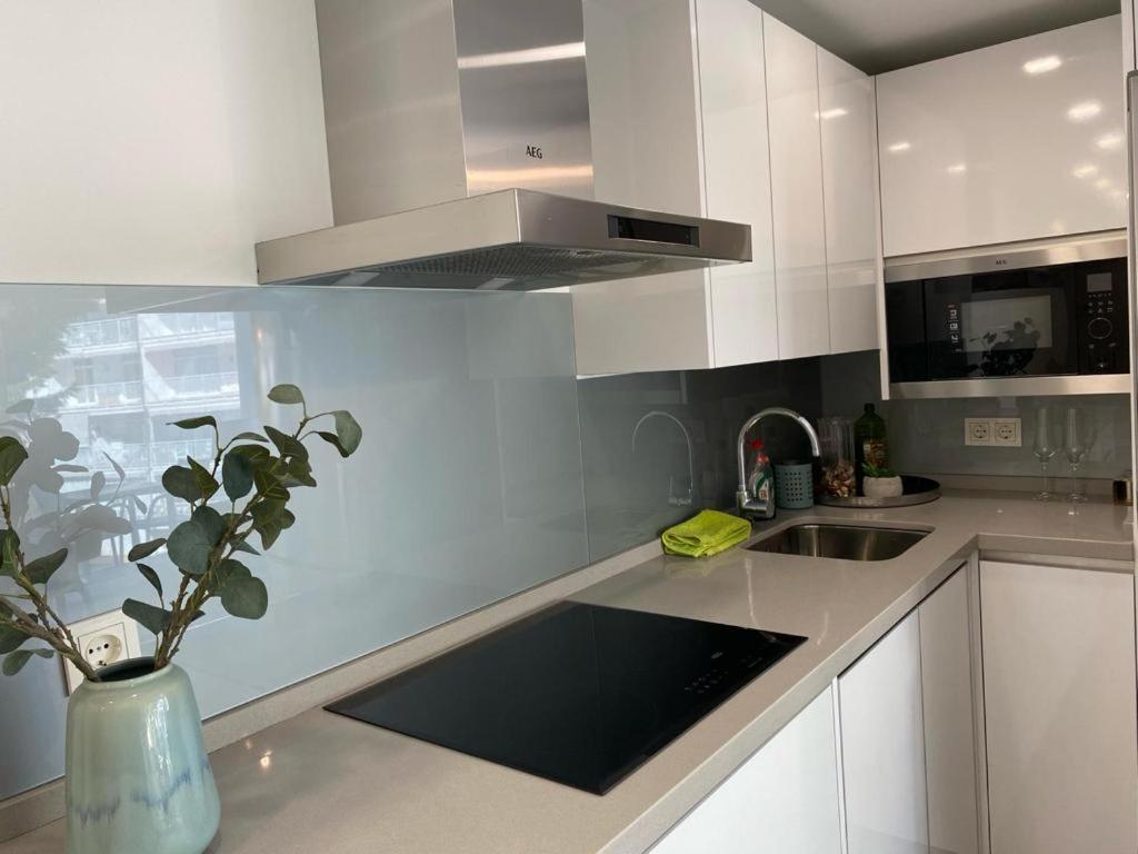 Brisa Puerto Marina Apartments Benalmadena Bagian luar foto