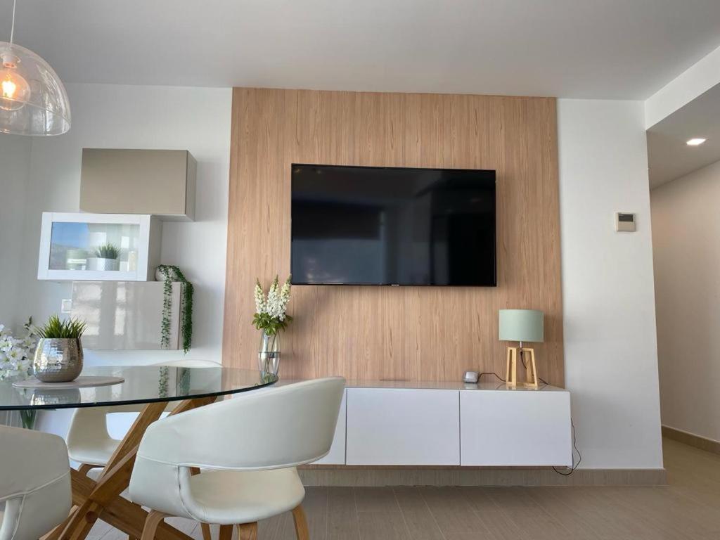 Brisa Puerto Marina Apartments Benalmadena Bagian luar foto